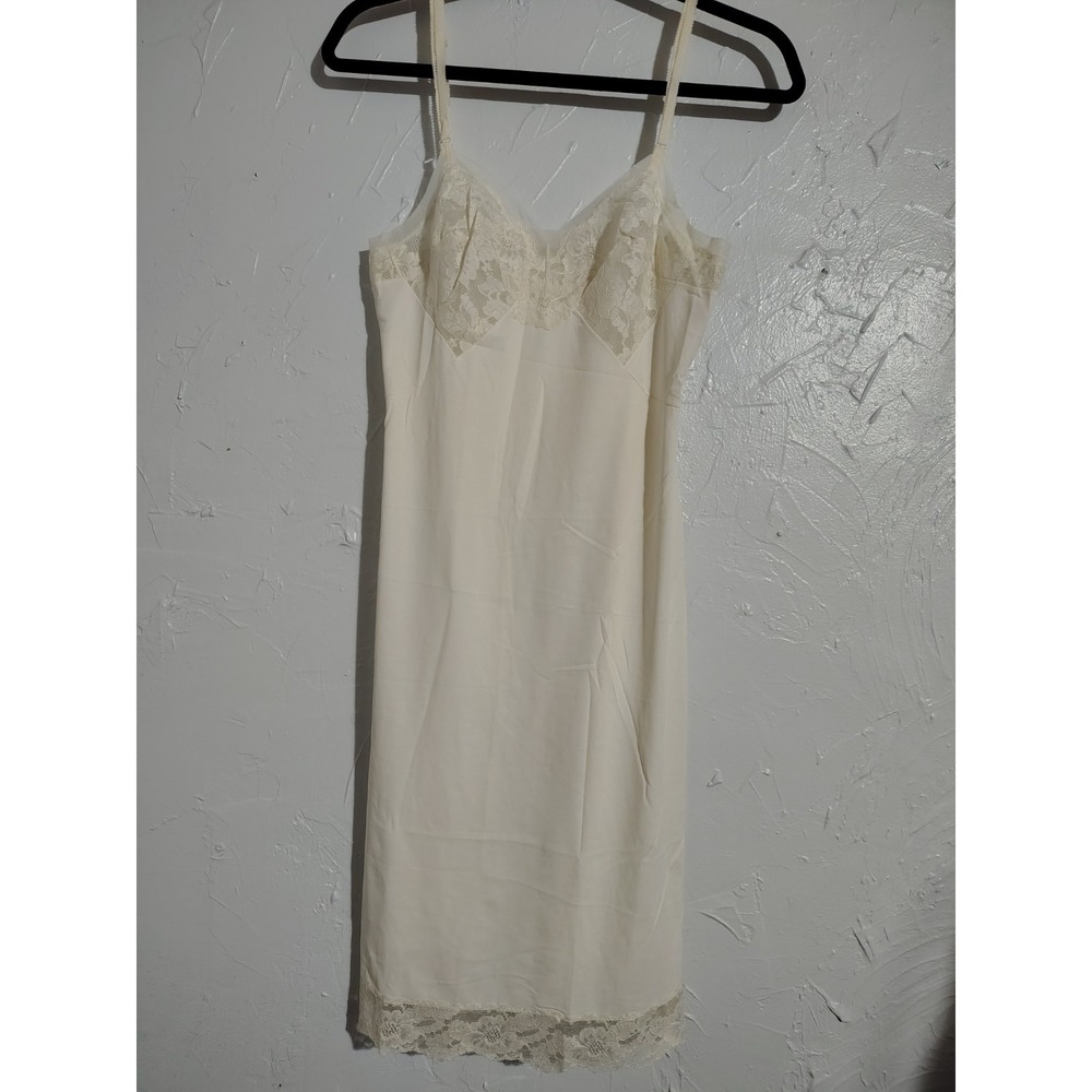 Warners Full Slip Vintage Ladies 34A Ivory Lace Nylon Vintage Sexy Lite